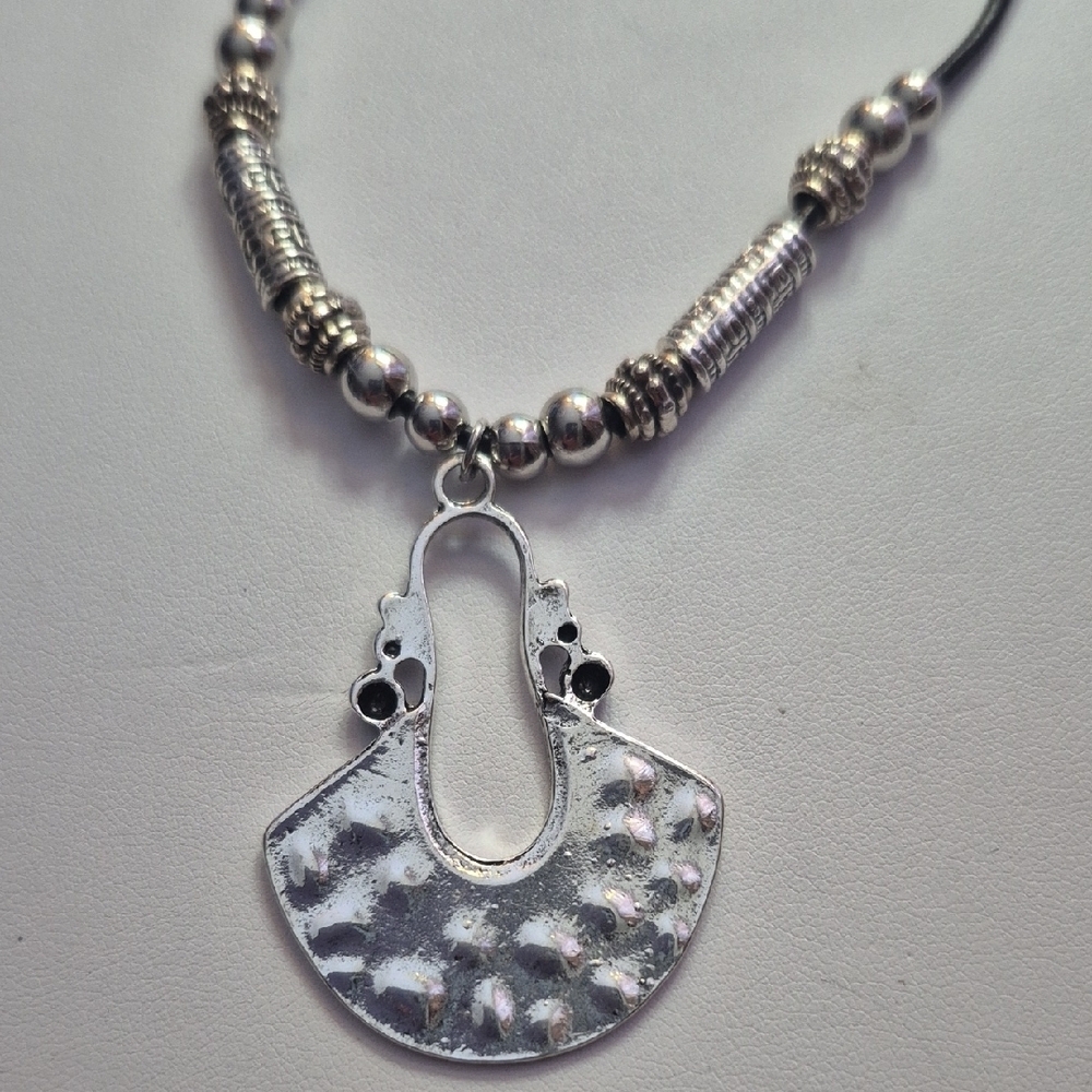 Silver Pendant Necklace (J49) - Picture 2 of 3